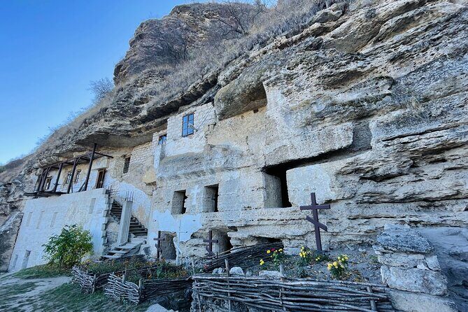 Full-Day Hiking Trip to Tipova Cave Monastery and Lalova Village - Key Points