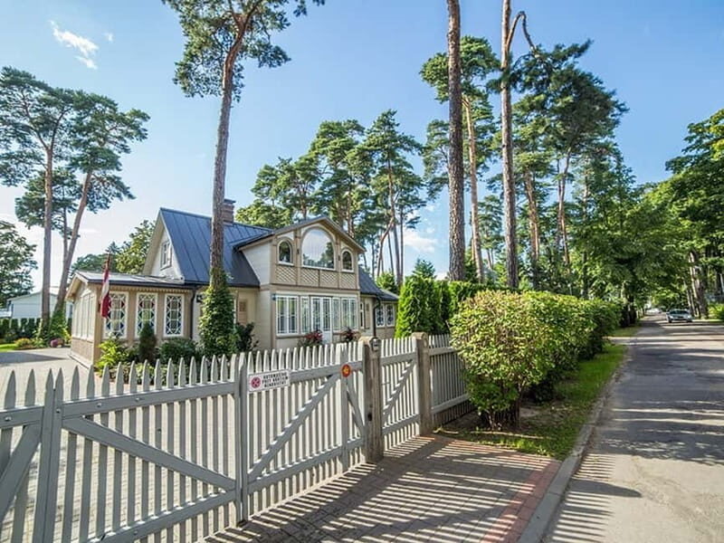 Full Day in Jurmala and Kemeri National Park - Starting in Riga: Seamless Pickup and Drive