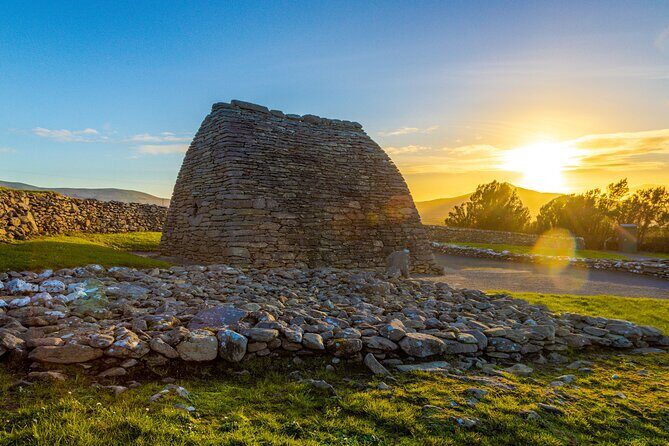 Full Day Private Cultural Tour in Dingle Peninsula - Fahan Beehive Huts: Echoes from the Past