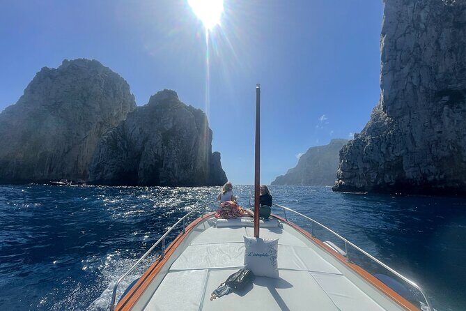 Full Day Private Guided Boat Tour of the Capri Coast - An In-Depth Look at the Tour