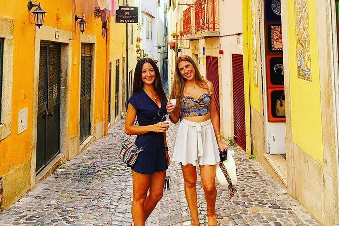 Full Day Private Tour in Paradisiac Beach from Lisbon - A Deep Dive into the Experience