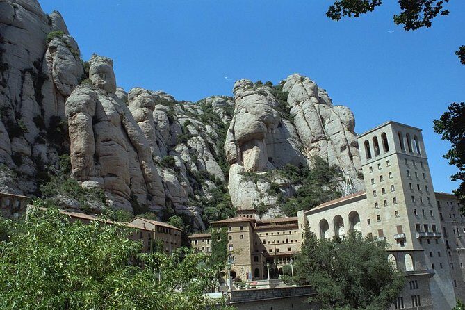 Full Day Private Tour of Montserrat and Winery from Barcelona with pick up - Introducing the Full Day Private Tour of Montserrat and Winery from Barcelona