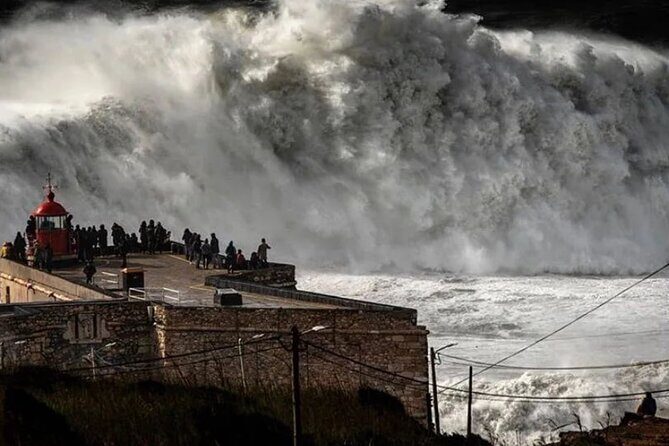 Full Day Private Tour to Nazaré, Óbidos, Fátima and Batalha - Who Is This Tour Best Suited For?