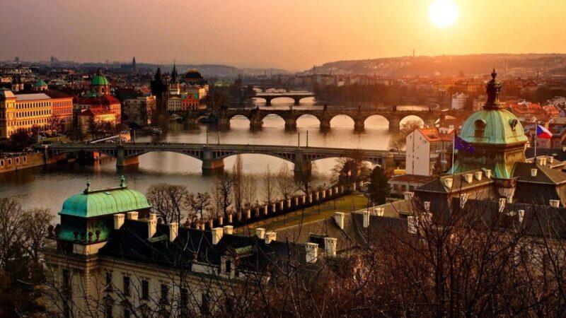 Full-Day Private Tour to Prague from Vienna - Practical Tips and Considerations