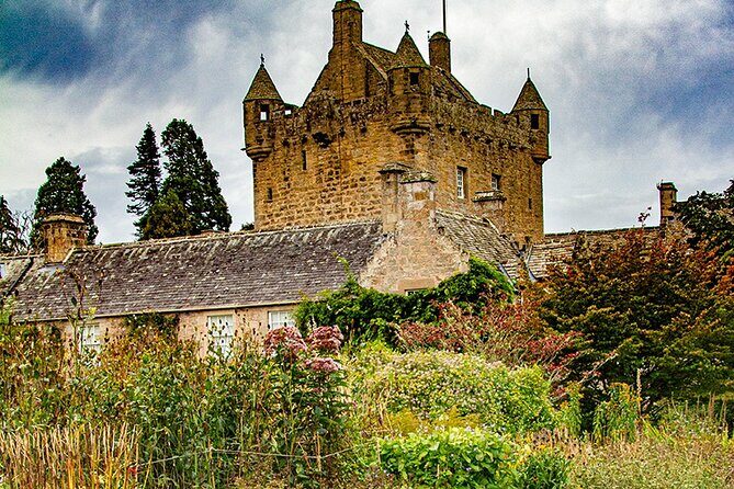 Full-Day Private Tour to Urquhart Castle Loch Ness and Inverness - FAQ