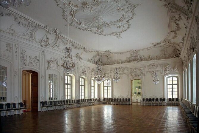 Full-Day Private Trip, Hill of Crosses, Rundale and Bauska Castle - Key Points