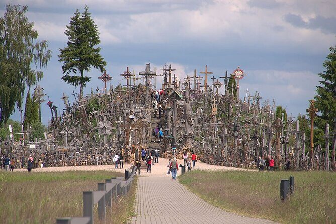 Full-Day Private Trip, Hill of Crosses, Rundale and Bauska Castle - What’s Included and What You’ll Pay Extra For