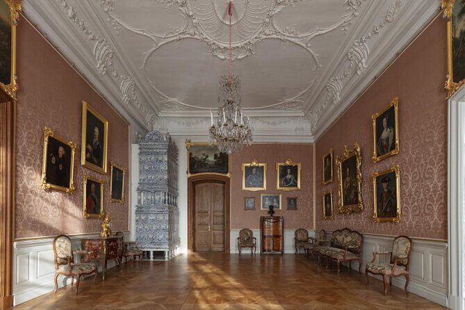 Full-Day Private Trip to Palace and Medieval Castle from Riga - Who This Tour Is Best For