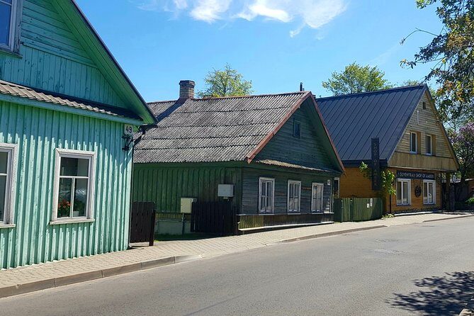 Full day Self-Guided trip to Trakai - bicycle rent for 24 h. and train tickets - Why This Tour Works Well