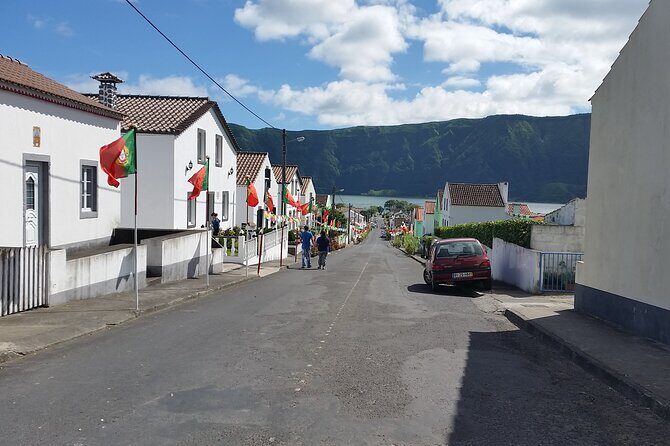 Full-Day Sete Cidades Crater Lake and Fire Crater Lake Private Tour - The Heart of the Tour: An In-Depth Look