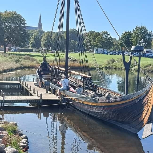 Full-Day Tour; Castle, Palace, Cathedral and Viking Ships - FAQ
