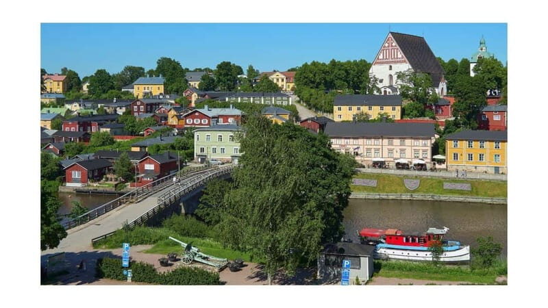 Full-Day Tour of Helsinki Landmarks and Porvoo's Old Town - An Honest Breakdown of the Tour Experience
