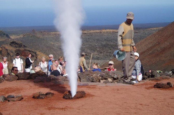 Full Day Tour to Timanfaya, Green Lagoon and La Geria - What You’ll Experience at Each Stop
