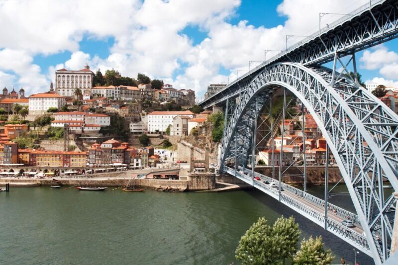 Full Day Tour - Transfer to Porto from Lisbon with Stops - What the Reviews Say