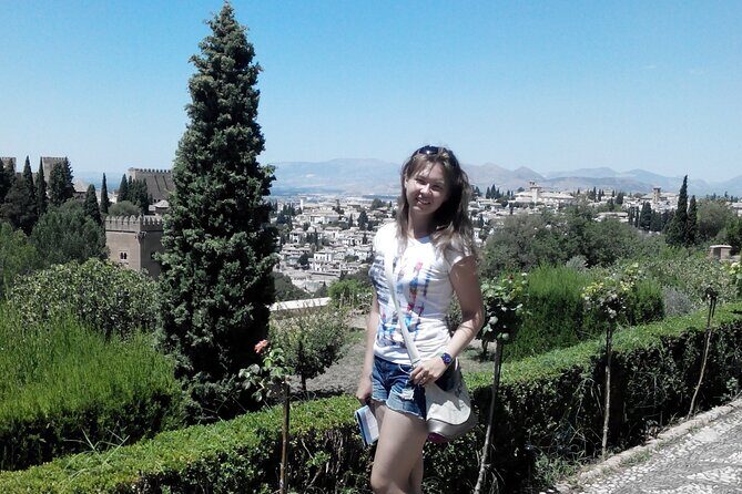 Full-Day Trip to Granada from Malaga with Private Guide - What You’ll Need to Bring