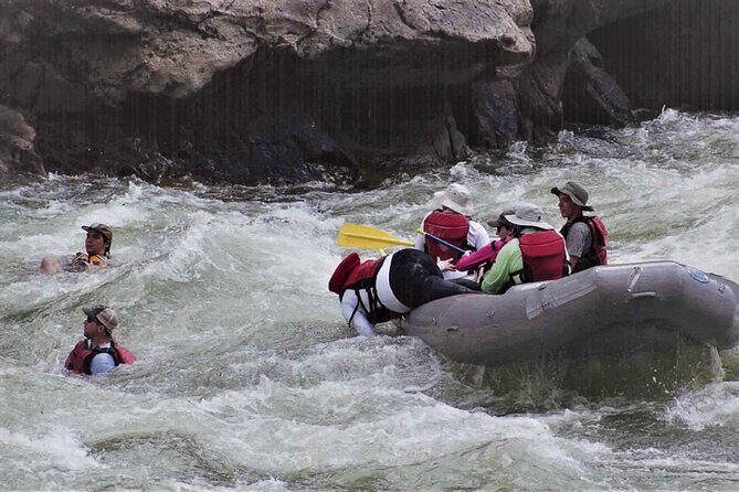 Full-Day Whitewater Rafting Tour on the Salmon River - What Makes the Guides Stand Out?