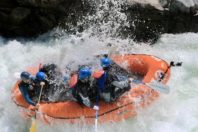 Full-Day Whitewater Rafting Trip on Middle Fork from Auburn (Class 3-4) - An In-Depth Look at the Middle Fork Whitewater Adventure