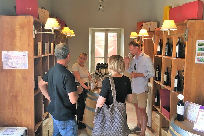 Full-Day Wine Tour around Luberon from Marseille - The Morning: Meeting and First Wineries