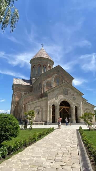 Full-Day Wine Tour in Kahkheti with Homemade Lunch - Practical Details and Value