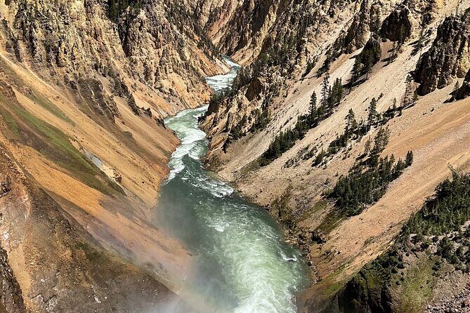 Full Day Yellowstone National Park Tour with Pick up included - Key Points
