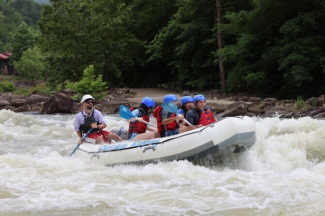 Full Ocoee River Rafting Adventure With Catered Shore Lunch - What to Expect from the Ocoee River Rafting Adventure