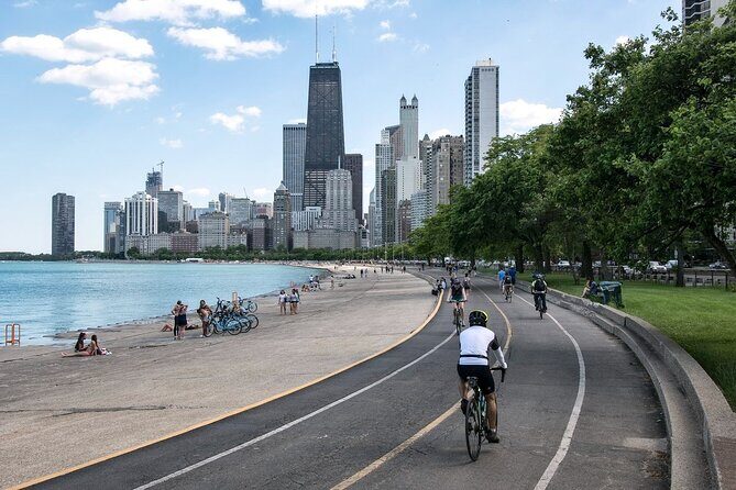 Fun Chicago Bike Tour with Pizza, Hot Dogs, Cupcakes and Beer - Who Should Consider This Tour?