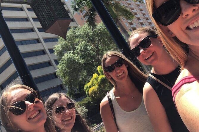 Fun City Scavenger Hunt in Costa Mesa by Crazy Dash - Who Will Love This?