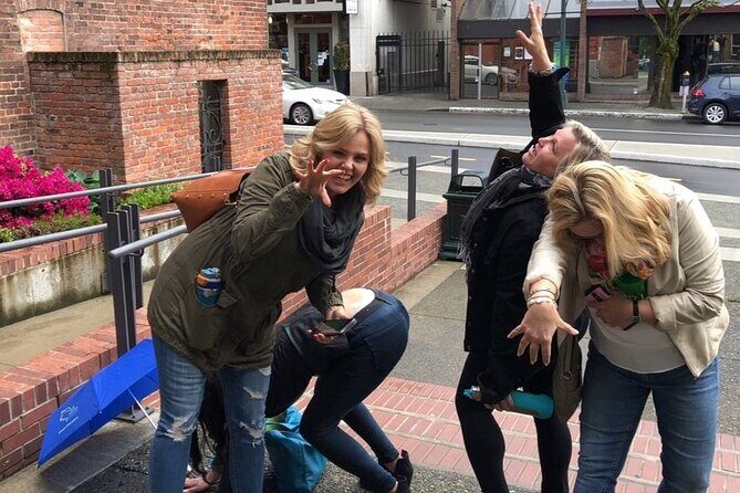 Fun City Scavenger Hunt in Winnipeg by Wacky Walks - FAQ