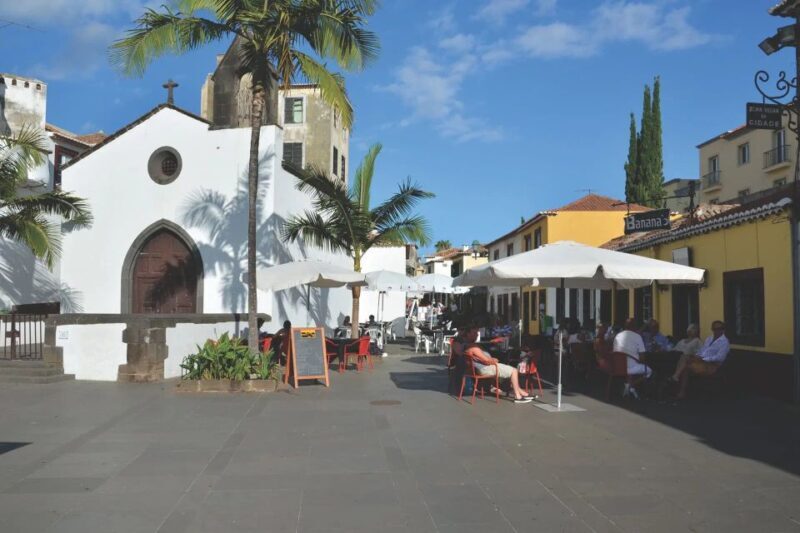 Funchal: Botanical Garden and Old Town Private Tuk-Tuk Tour - Key Points