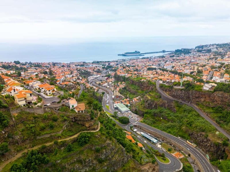 Funchal: Botanical Garden & Old Town Tour by TukTuk (1h45) - Key Points