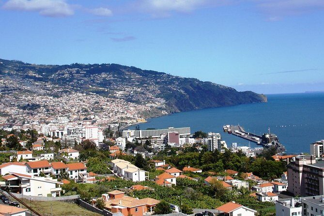 Funchal Hop-On Hop-Off Tour 3 in 1 - FAQs