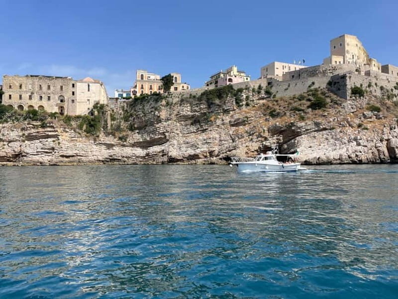 Gaeta: Guide Boat Tour of Peninsula - The Grotta del Turco and Montagna Spaccata