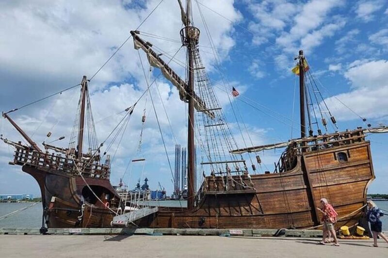 Galveston: Dolphin Watching Boat Tour in Galveston Bay - What to Expect on the Tour