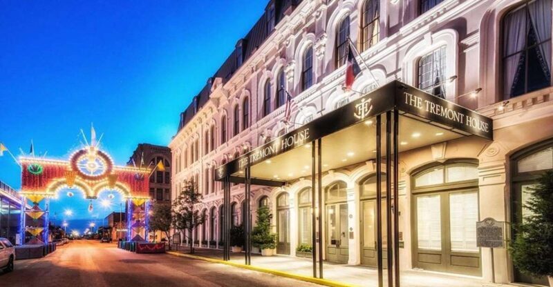 Galveston: Haunted Pub Crawl Walking Tour - Key Points