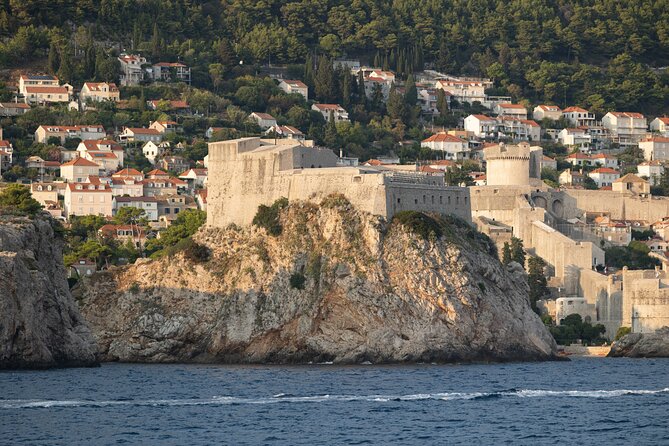 Game of Thrones Cruise And Walking Tour Karaka Dubrovnik - Iron Throne Photos: Cool Moment, Limited Expectations
