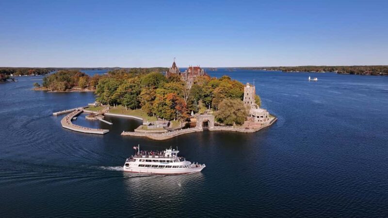 Gananoque: 1000 Islands Cruise & Optional Boldt Castle Entry - Exploring the Cruise Experience