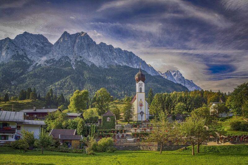 Garmisch-Partenkirchen: Private Guided Walking Tour - The Art and History of Garmisch