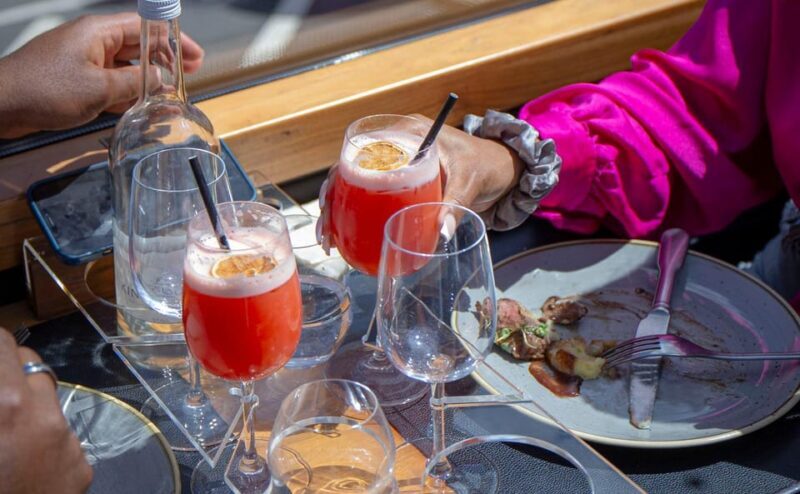 Gastronomic 6-course fine-dining dinner on Luxury London Bus - Who Is This Tour Best For?