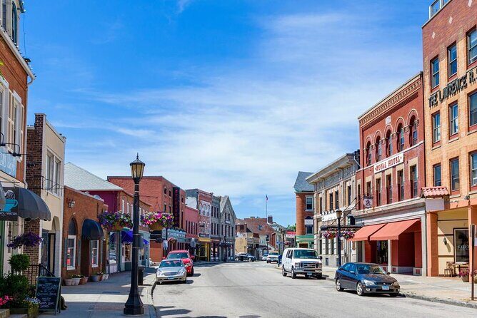 Gatwick Airport Taxi - Private Transfer to/from London - Who Should Consider This Service?