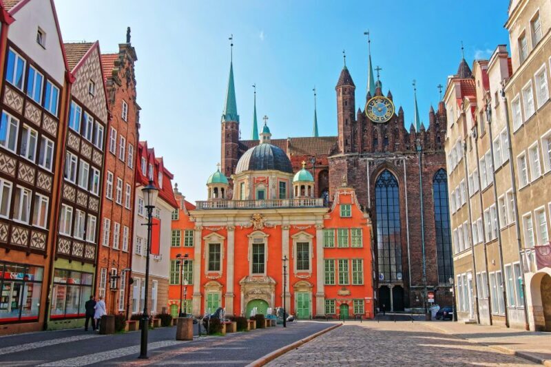 Gdansk 1-Day of Highlights Private Guided Tour and Transport - FAQ