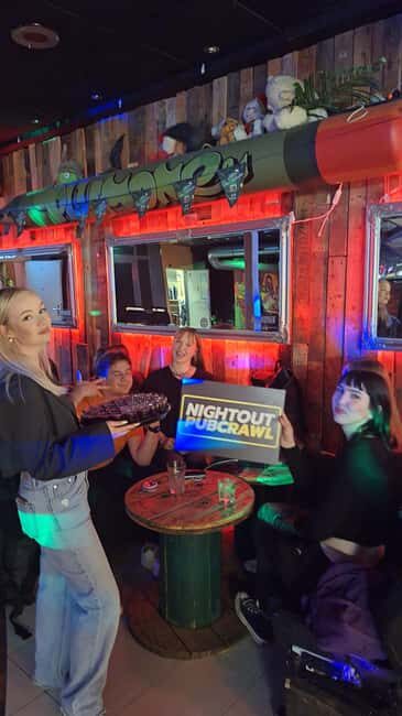 Gdansk 2026: Pub Crawl with Local Guide and Welcome Shots - Key Points