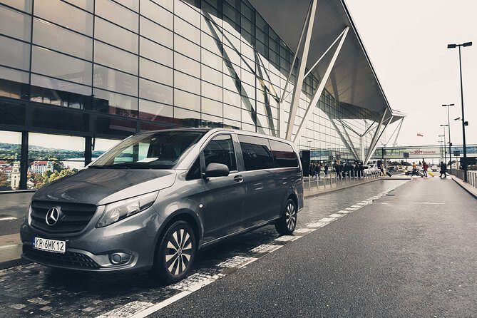 Gdansk Airport - Gdansk City private transfer - Key Points