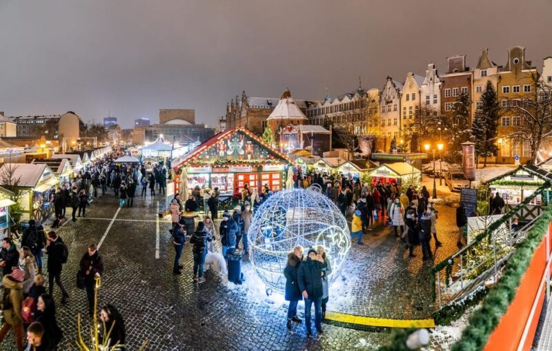 Gdansk Christmas Magic: A Private Walking Tour - The Itinerary Breakdown and Why It Matters