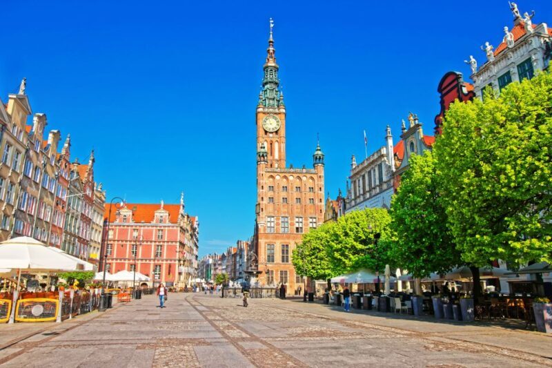 Gdansk: City Highlights Guided Private Bike Tour - Exploring Gdansk on Two Wheels: What You Can Expect
