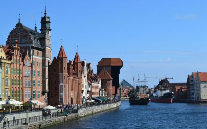 Gdansk: Luxury Old Town Walking Tour For Scandinavians - Final Thoughts