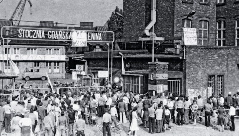 Gdansk: Private Communism Tour with Solidarity Center Museum - FAQ