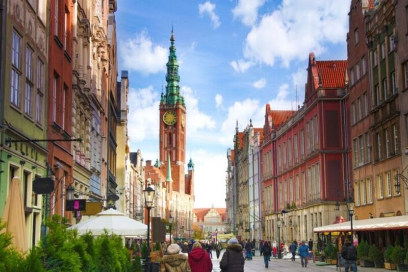 Gdansk: Private custom walking tour with a local guide - Key Points