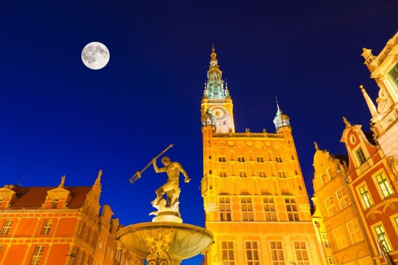 Gdansk: Small Group Walking Tour - What to Expect on the Tour