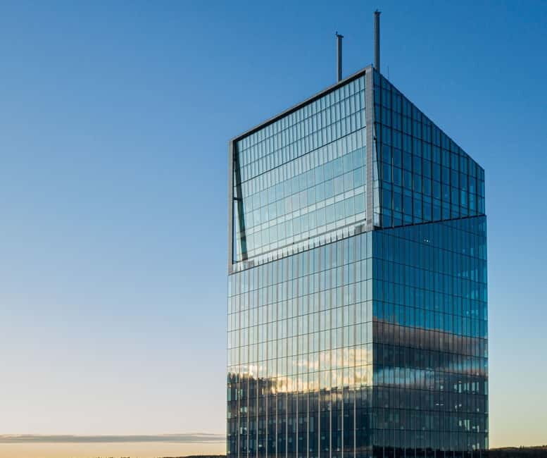 Gdask: Olivia Star Sky-High Views, Dinner, and Cocktails - Key Points