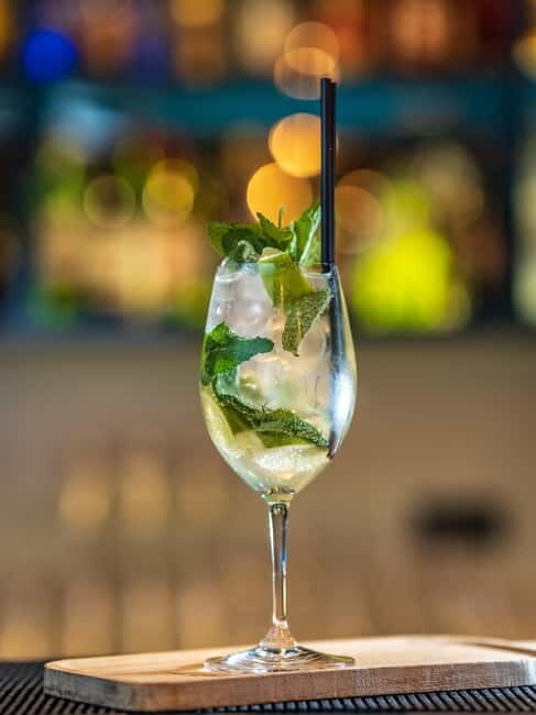 Gdask: Sky-High Views & Cocktail - Olivia Star Top Floor - Who Would Love This Experience?